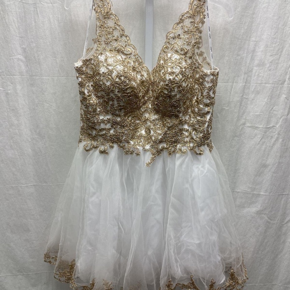 Juliette Tulled Party Dress White w Gold Embellishment Stunning XL